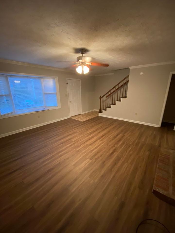 250 Cleveland Rd #211 - Photo 4 of 18