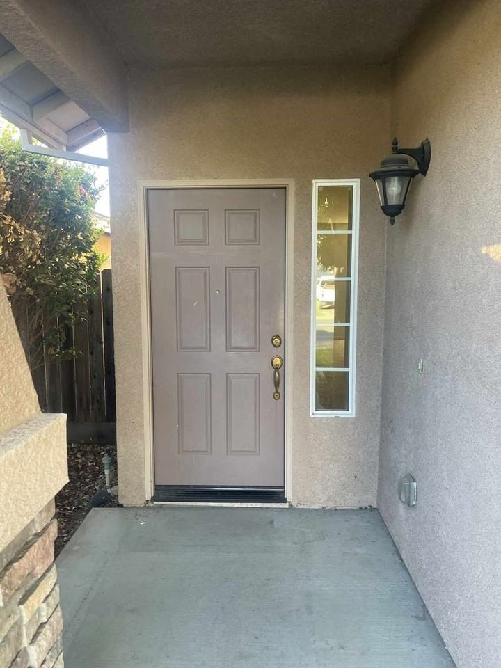 614 Mosburg Loop - Photo 2 of 10