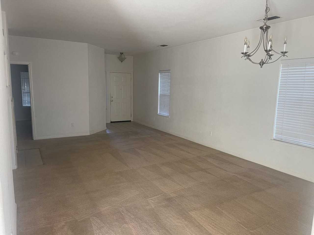 614 Mosburg Loop - Photo 4 of 10