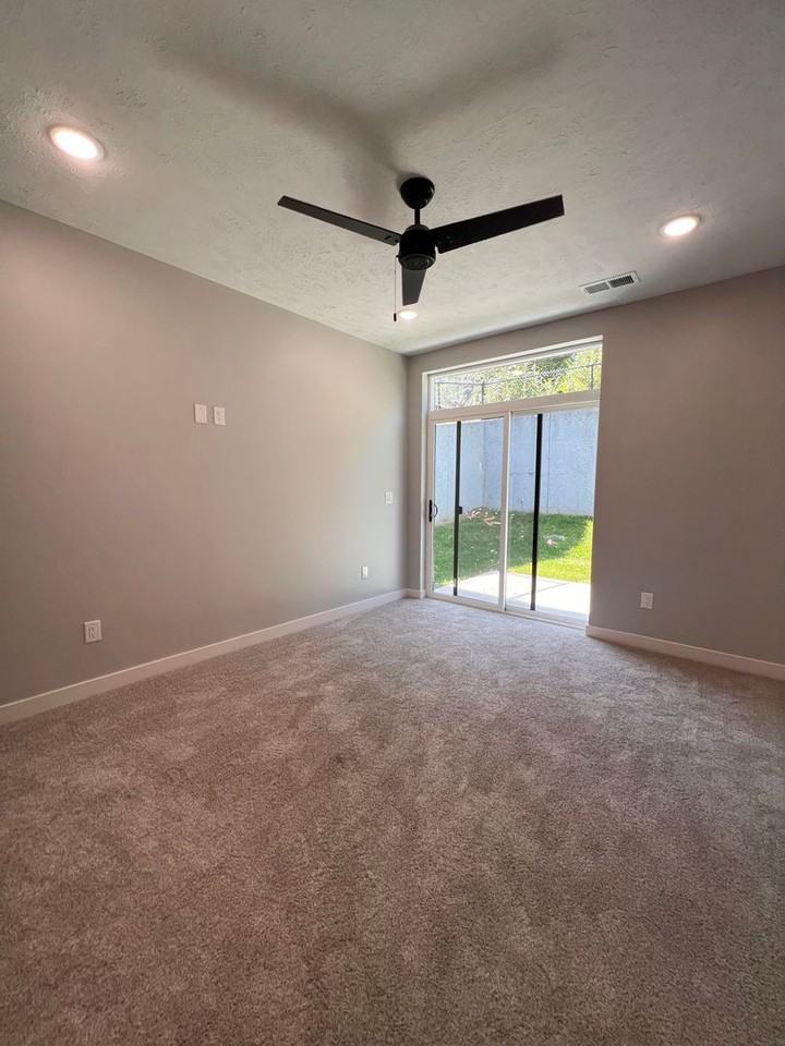 618 N 46th St - Photo 2 of 28