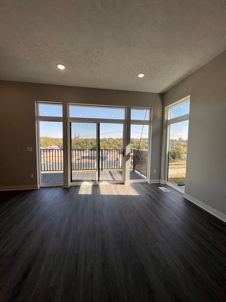 618 N 46th St - Photo 5 of 28