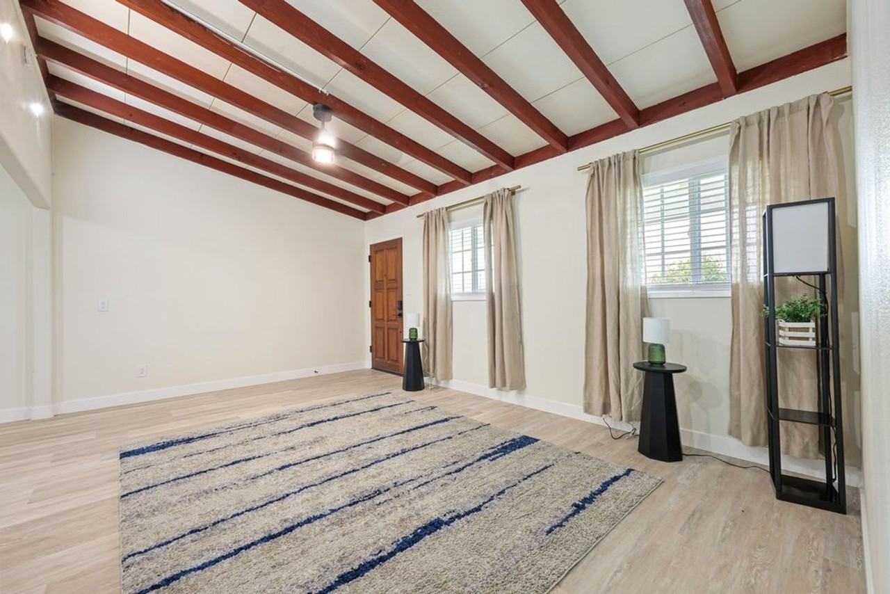 3575 Ethan Allen Ave - Photo 3 of 22