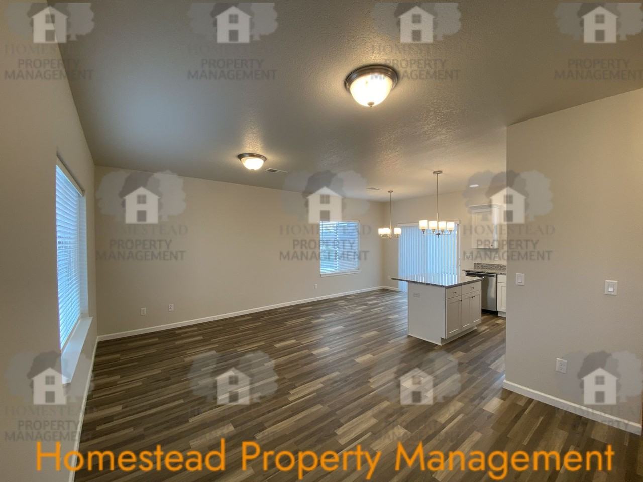 1856 Se Blueberry St - Photo 4 of 41