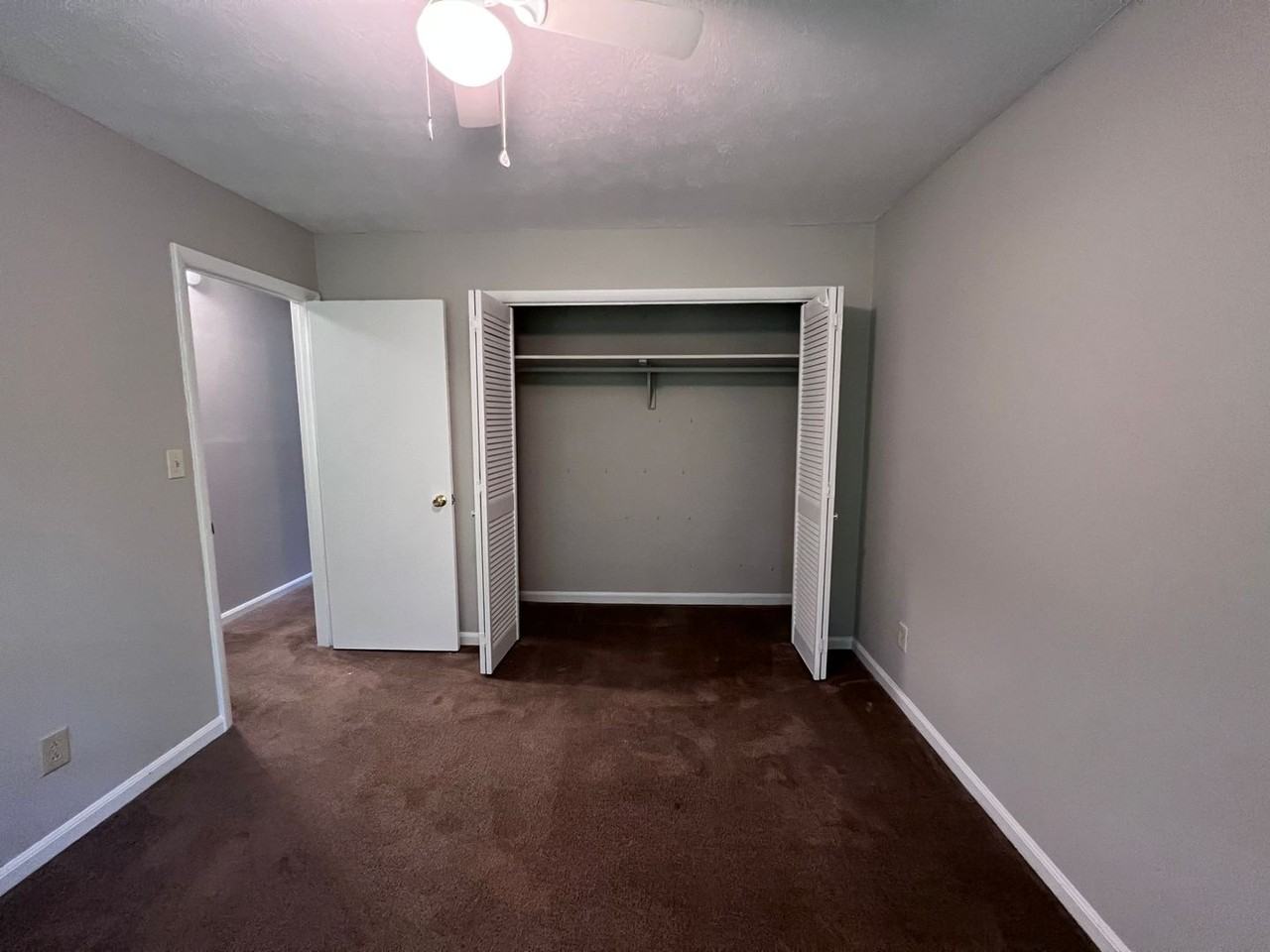 147 Eaglewood Way - Photo 7 of 11