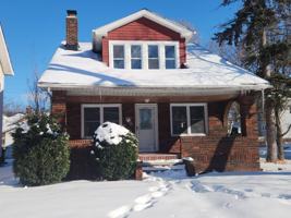 featured image of 3211 W 116th St