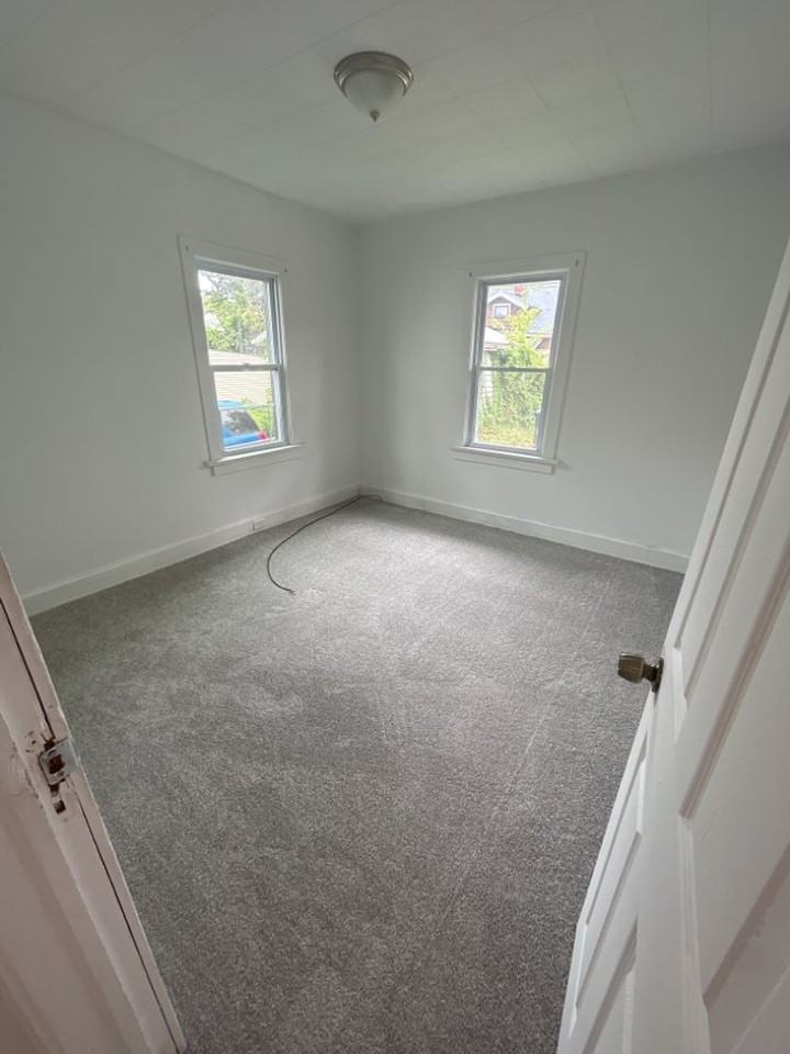 3211 W 116th St - Photo 4 of 41