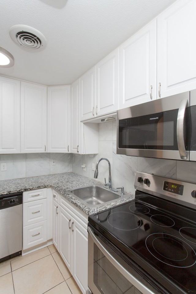 7709 Broadway - Photo 7 of 27