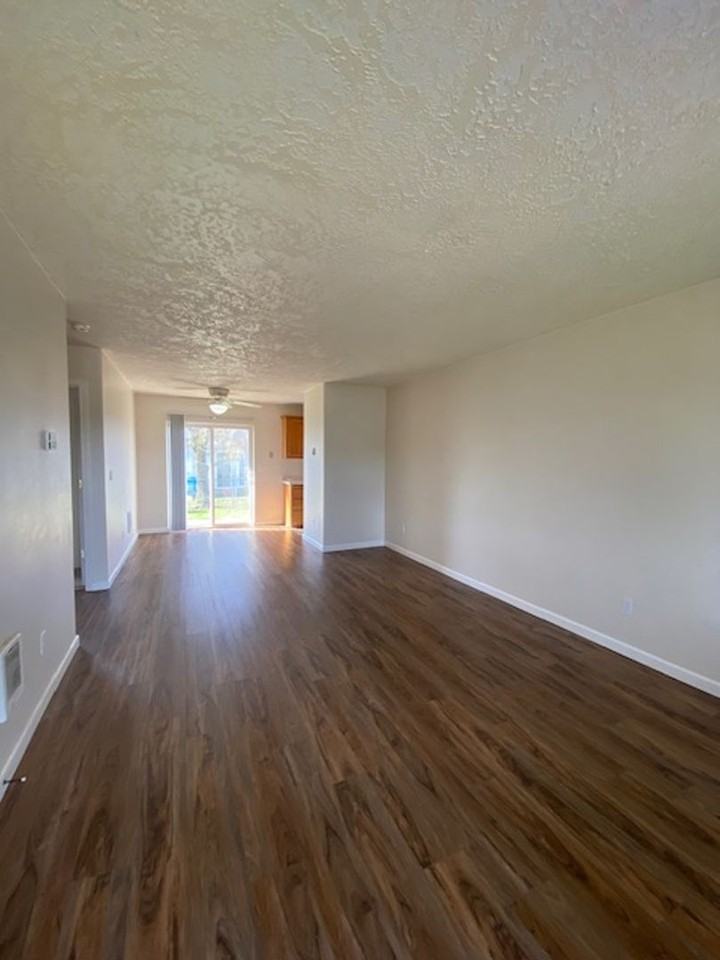 185 W A St - Photo 3 of 16