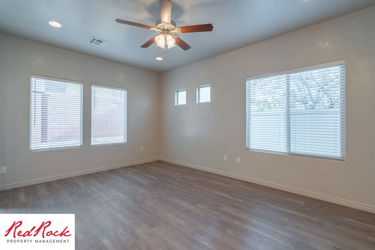 325 N Red Stone Rd #222 - Photo 4 of 50