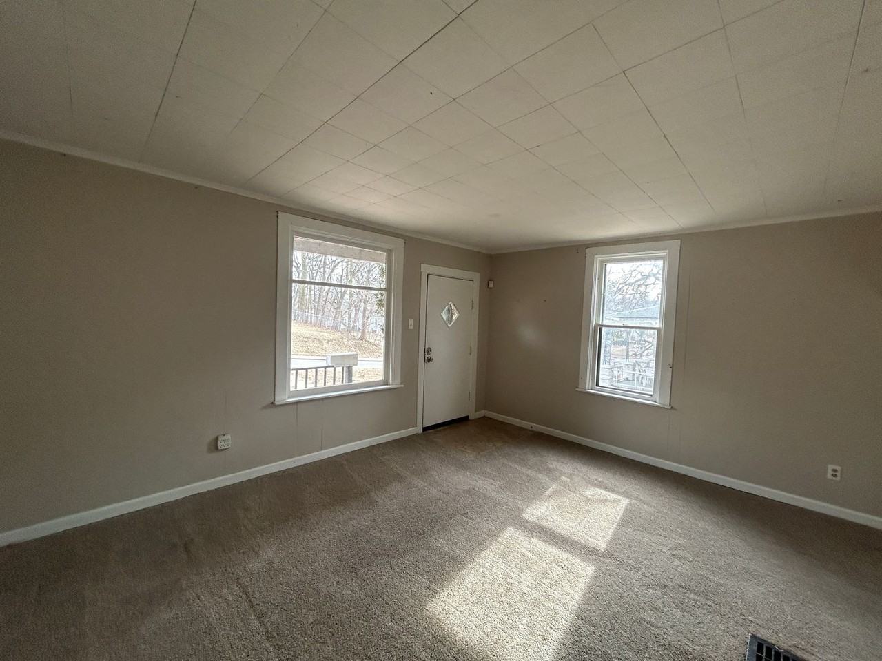 1506 Esplanade Ave - Photo 2 of 12