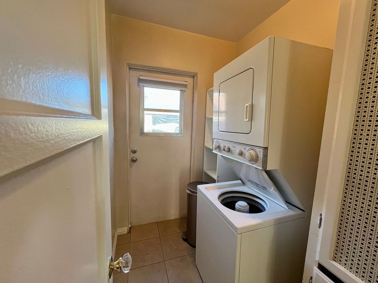 4077 Iowa St - Photo 7 of 16