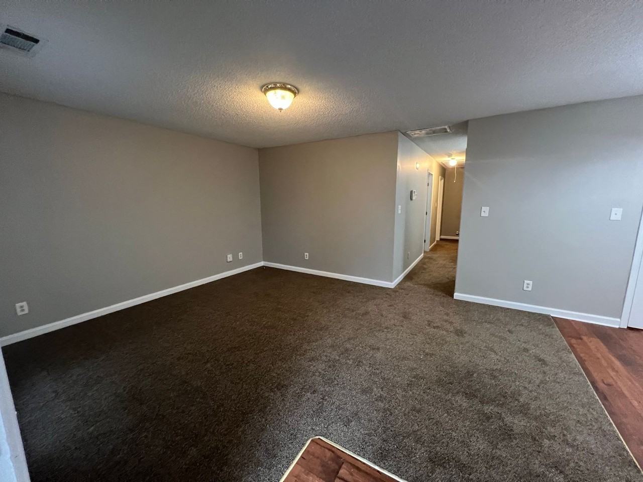 2535 Rex Ave Sw - Photo 2 of 13