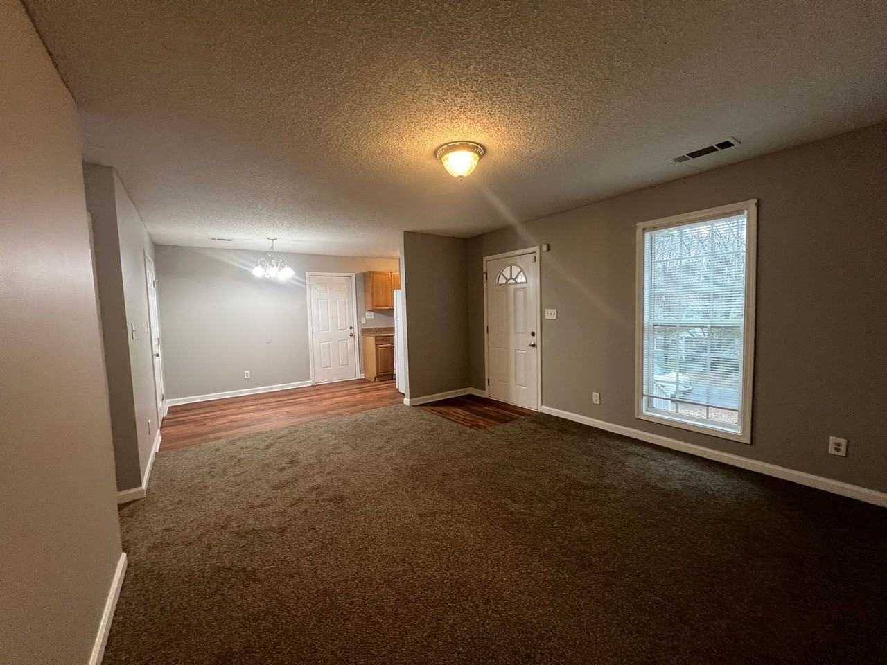 2535 Rex Ave Sw - Photo 3 of 13