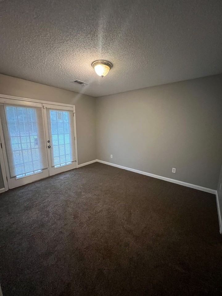 2535 Rex Ave Sw - Photo 6 of 13