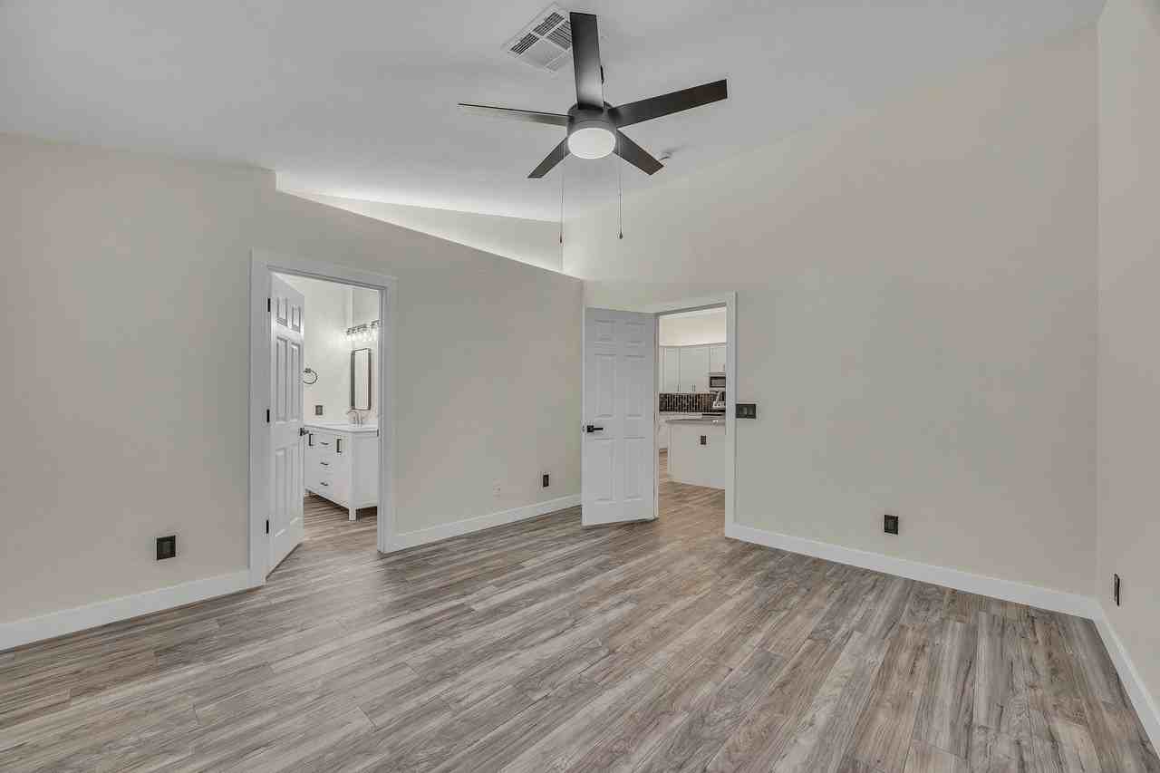 3283 E Bonanza Rd - Photo 4 of 31