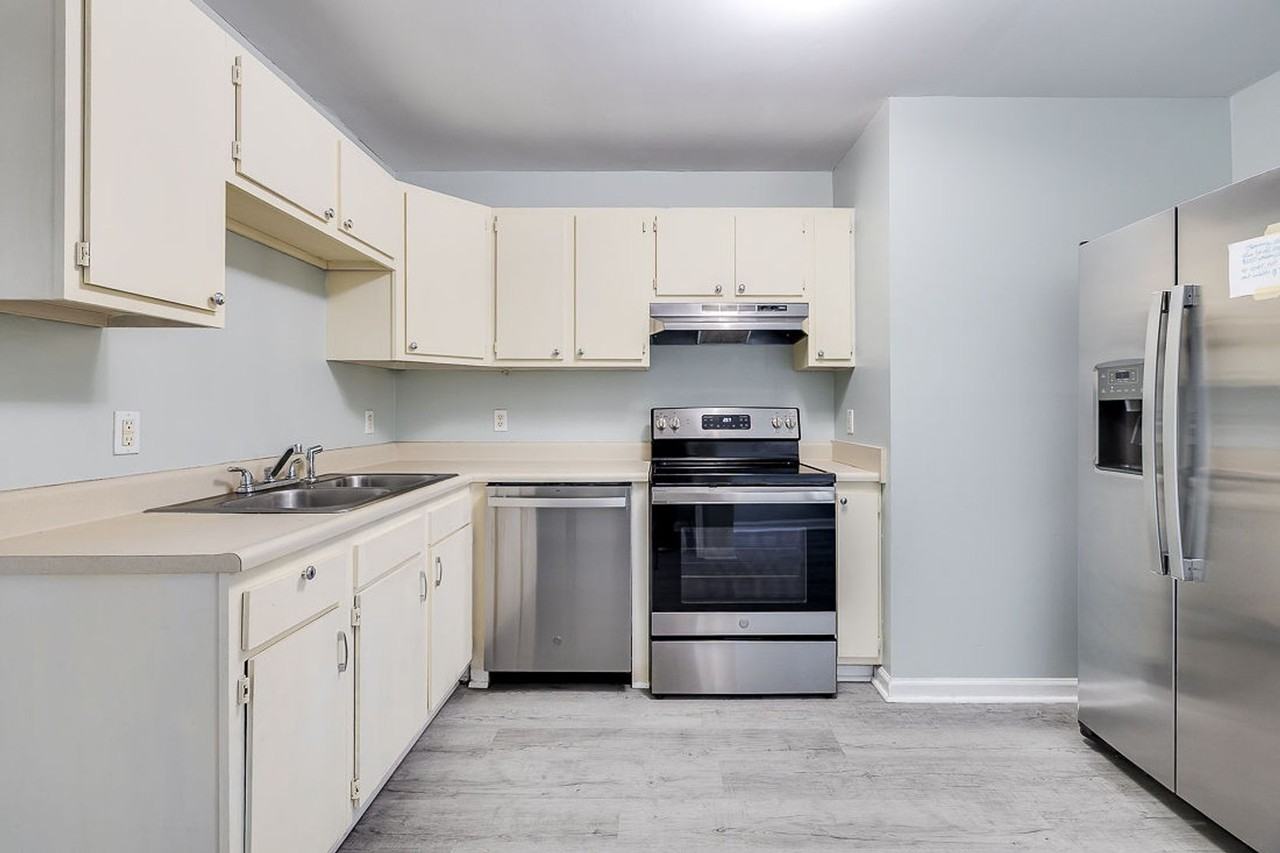 803 Ash Street Ext #A - Photo 2 of 20