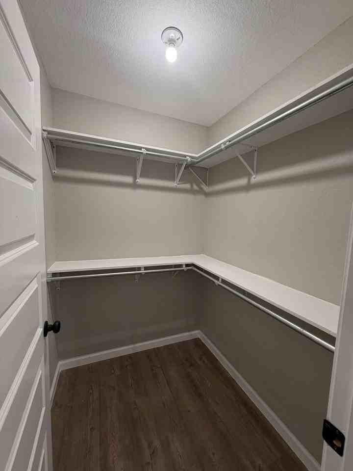 906 Moxley Dr - Photo 7 of 30