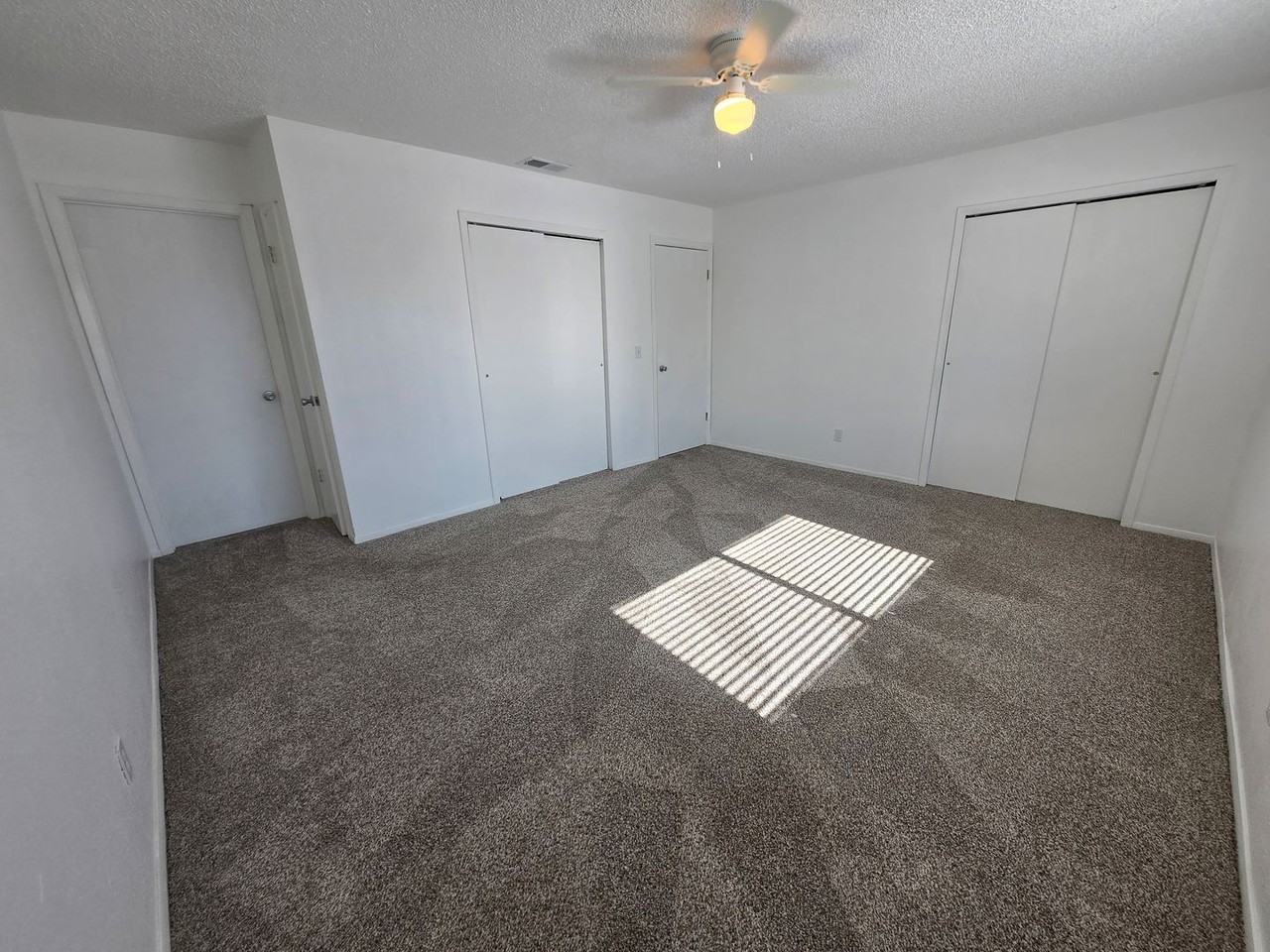 4104 Pawnee Dr Apt B - Photo 7 of 16