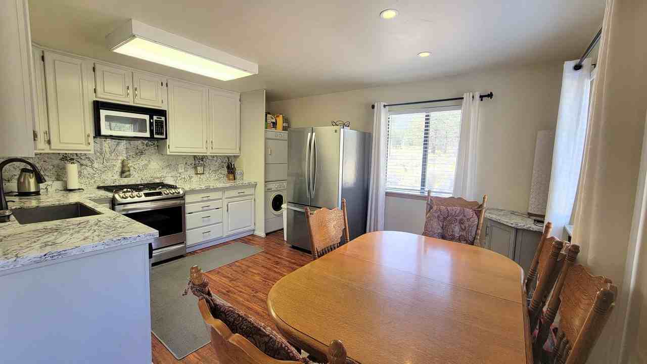 2617 Cedarwood Dr - Photo 4 of 21