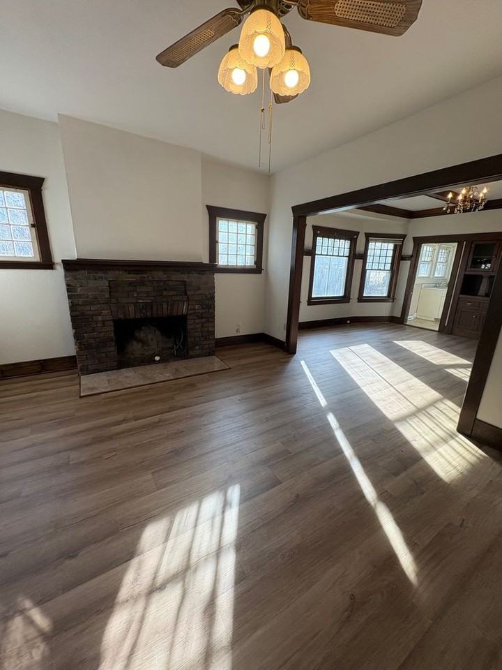 3514 S Grand Blvd - Photo 4 of 21