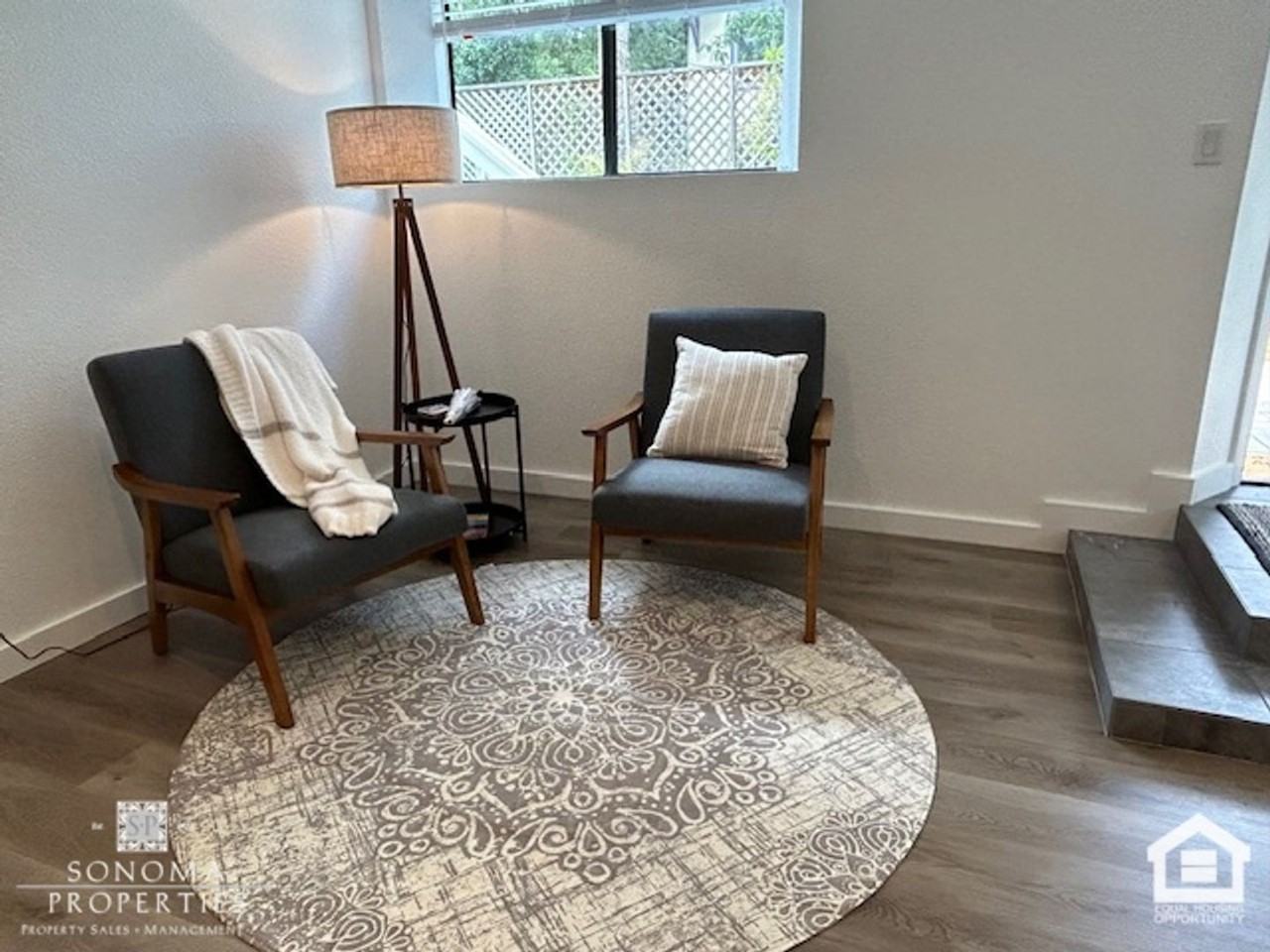 897 Los Robles Dr - Photo 7 of 17