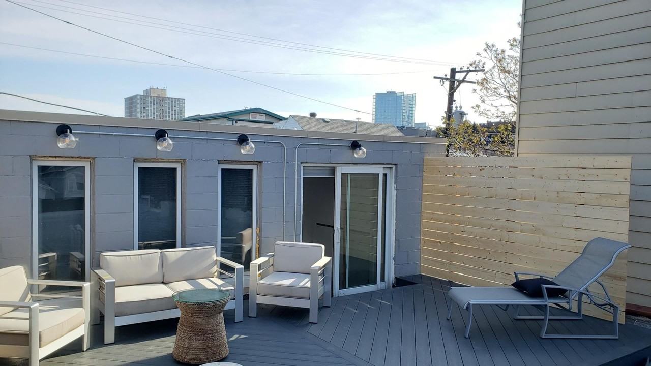 1218 W Grand Ave - Photo 2 of 37