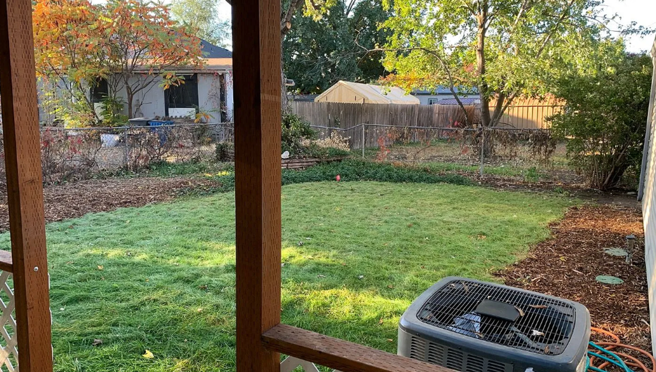 215 E 48th St - Photo 3 of 14