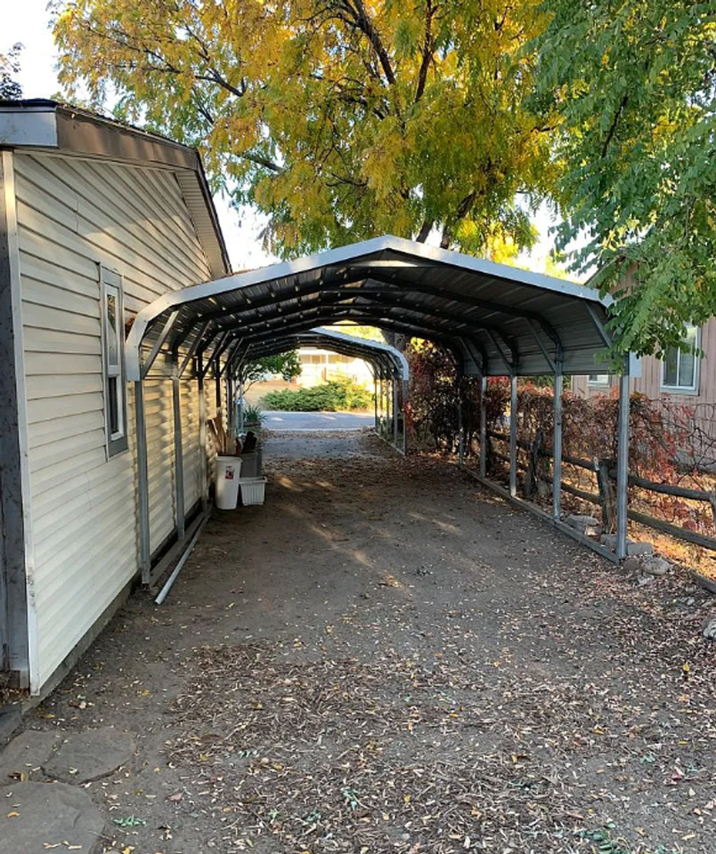 215 E 48th St - Photo 4 of 14