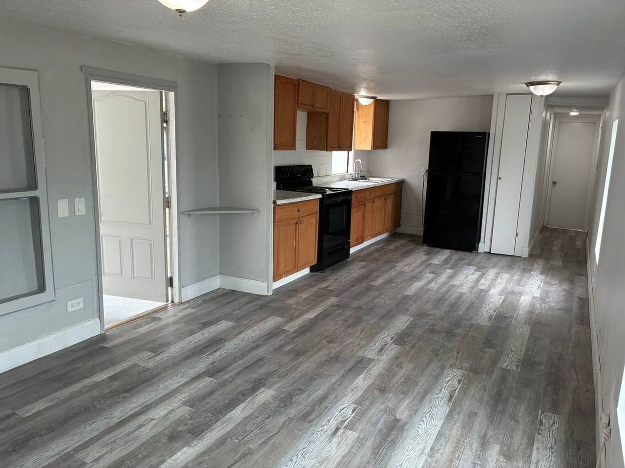 1025 W Socrum Loop Rd - Photo 4 of 12