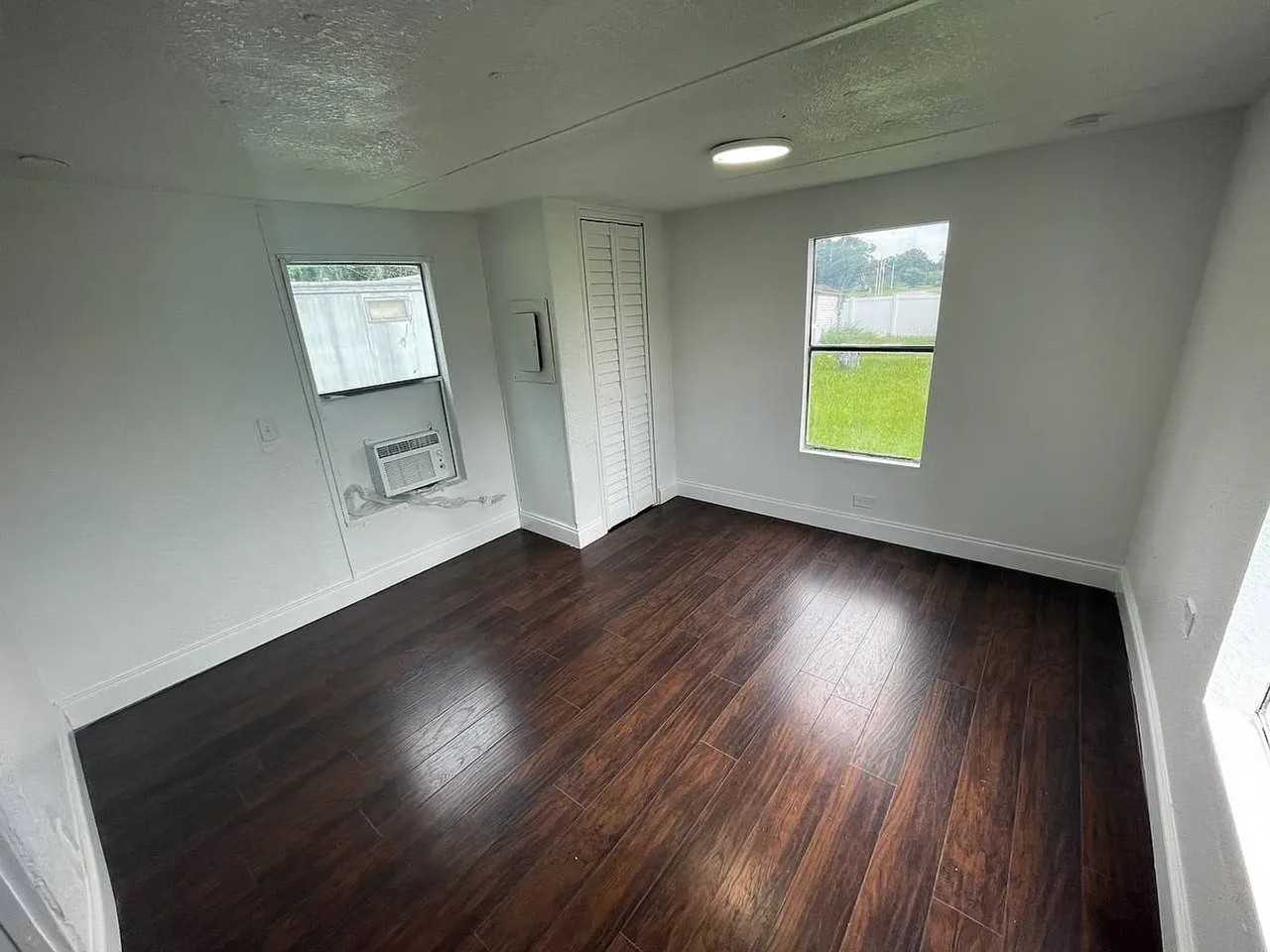 1025 W Socrum Loop Rd - Photo 5 of 12