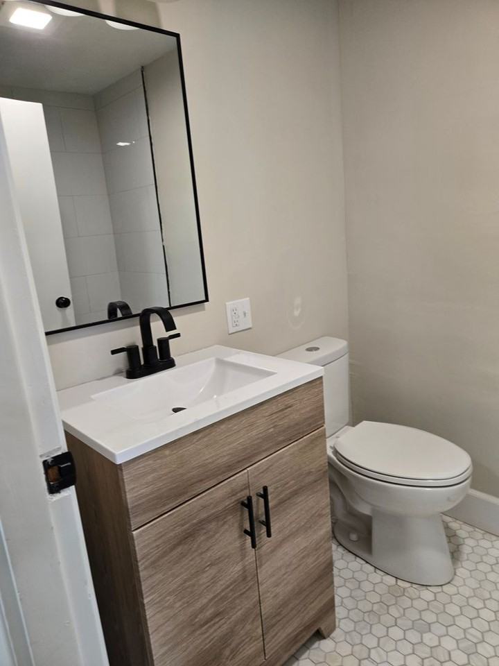 89 Armistice Boulevard - Photo 6 of 26