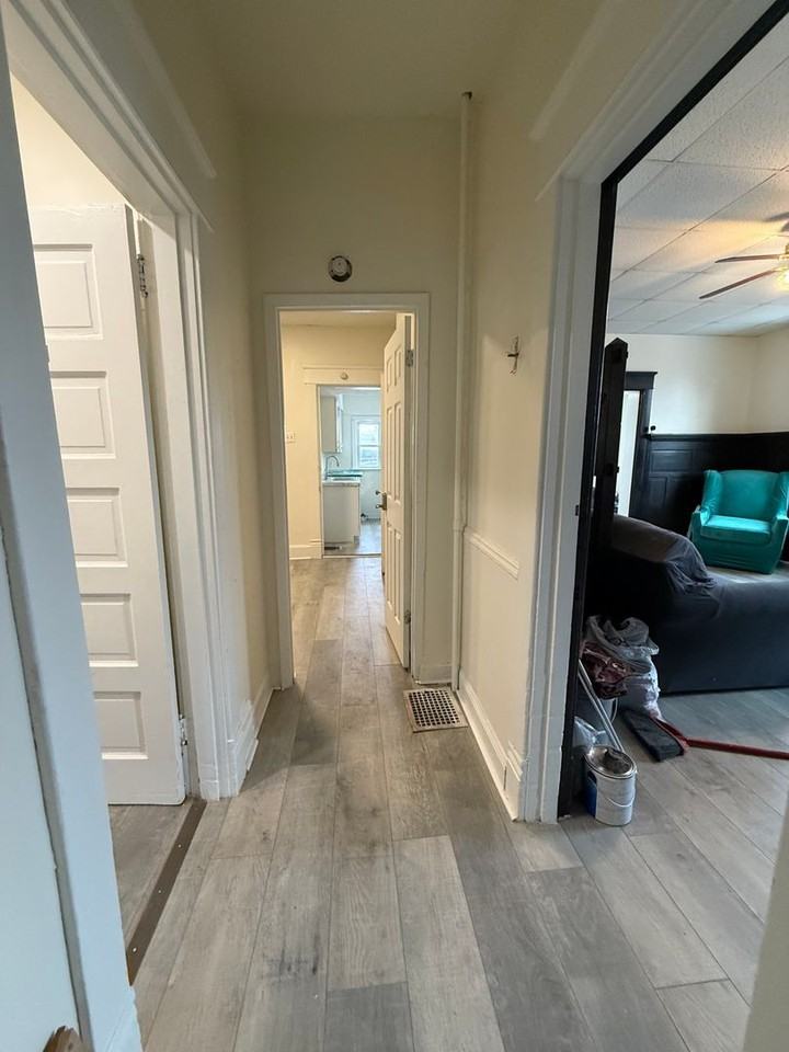 2405 Jenny Lind St - Photo 2 of 9