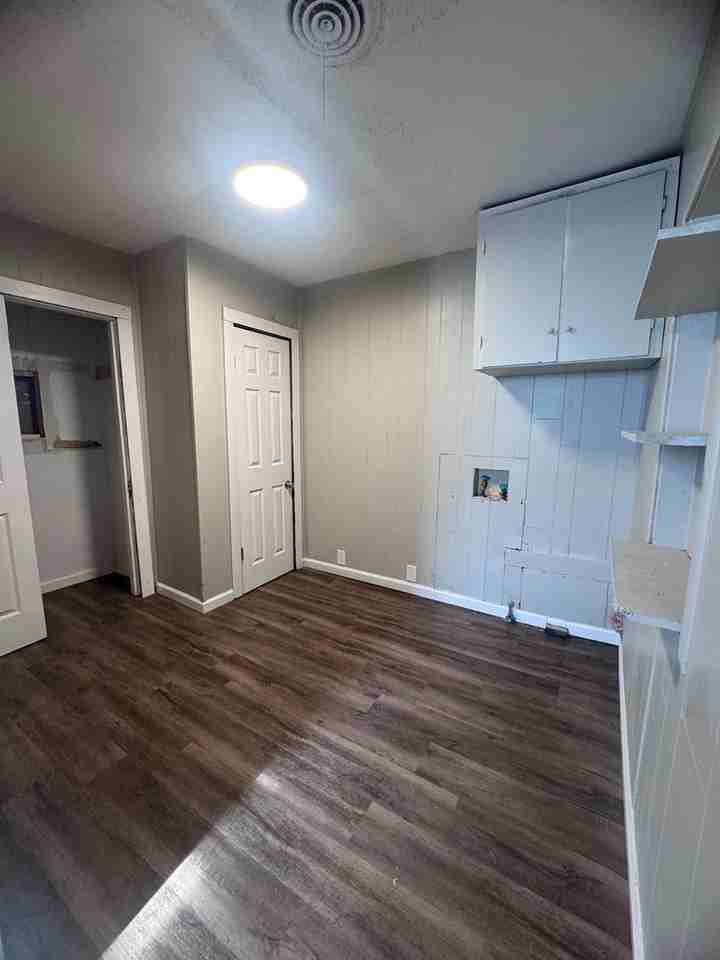 3409 S Polk St - Photo 3 of 6