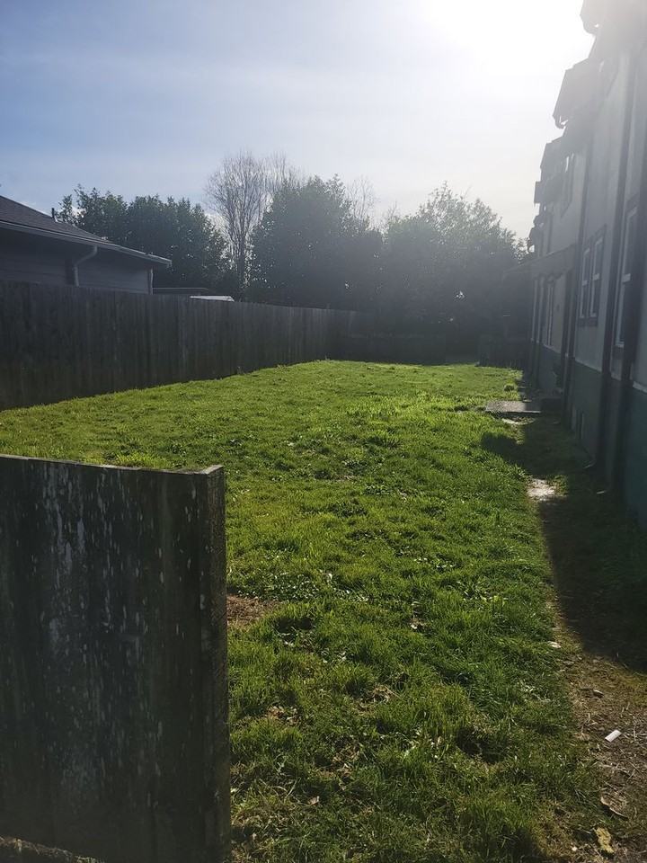 1740 Spruce St - Photo 4 of 9