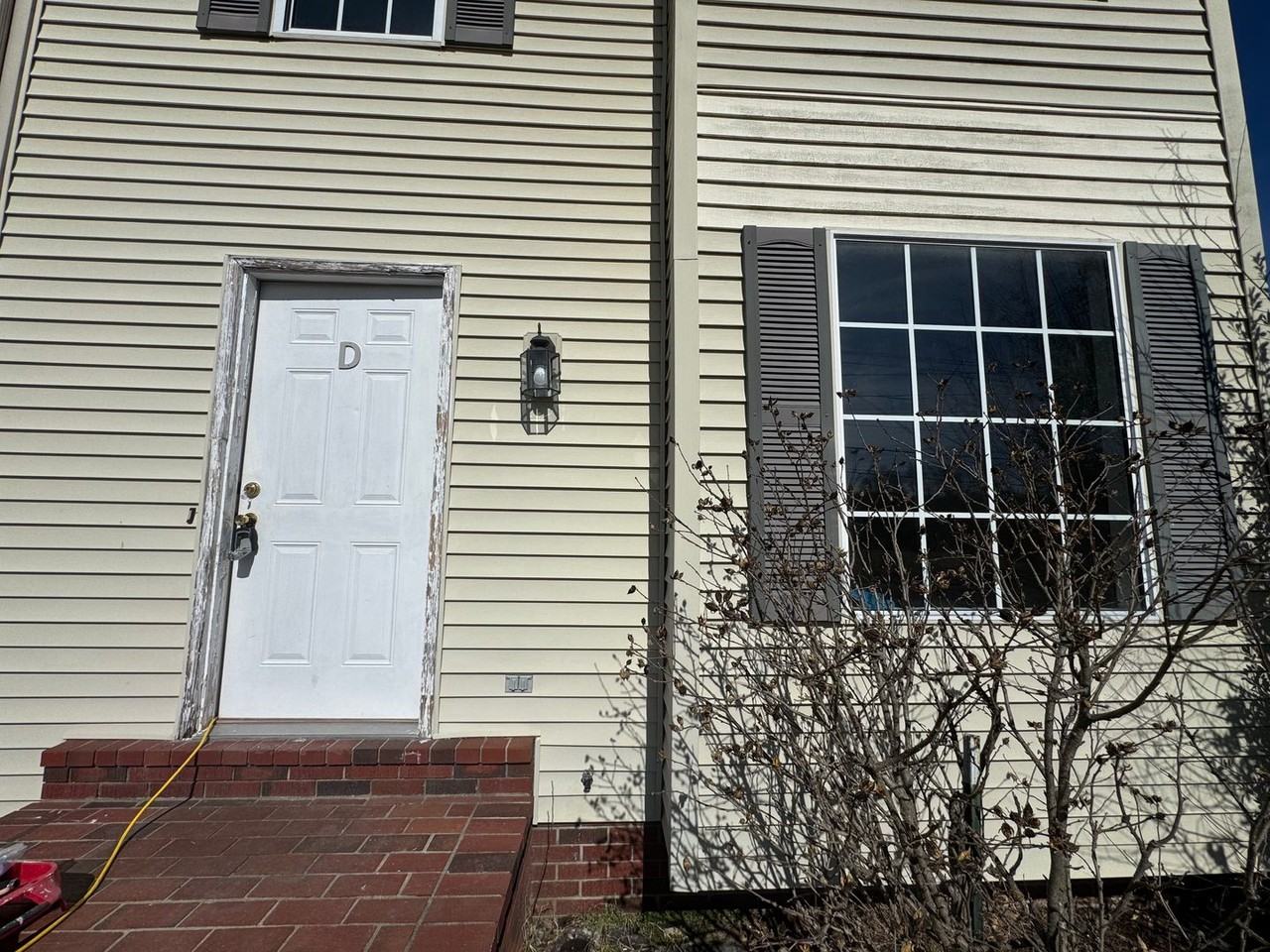 904 Southwood Dr - Photo 2 of 17