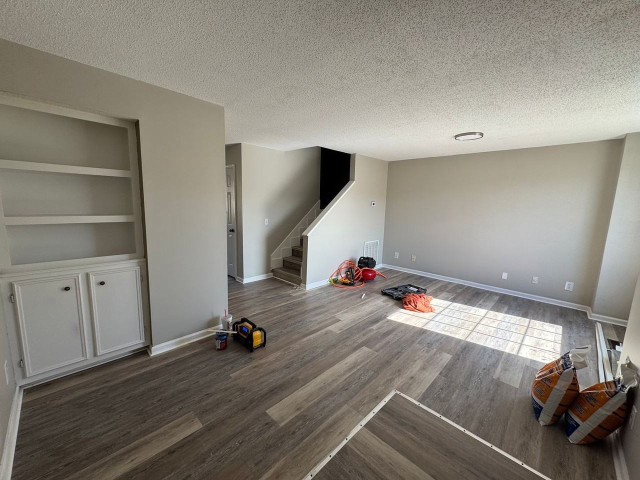 904 Southwood Dr - Photo 3 of 17