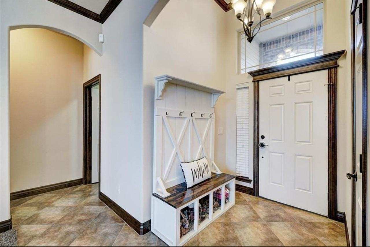 15908 Positano Dr - Photo 2 of 14