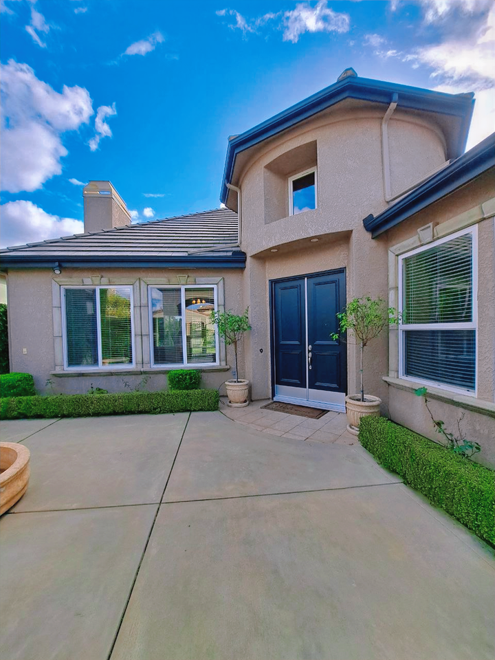 1367 E Glenlake Ln - Photo 7 of 46