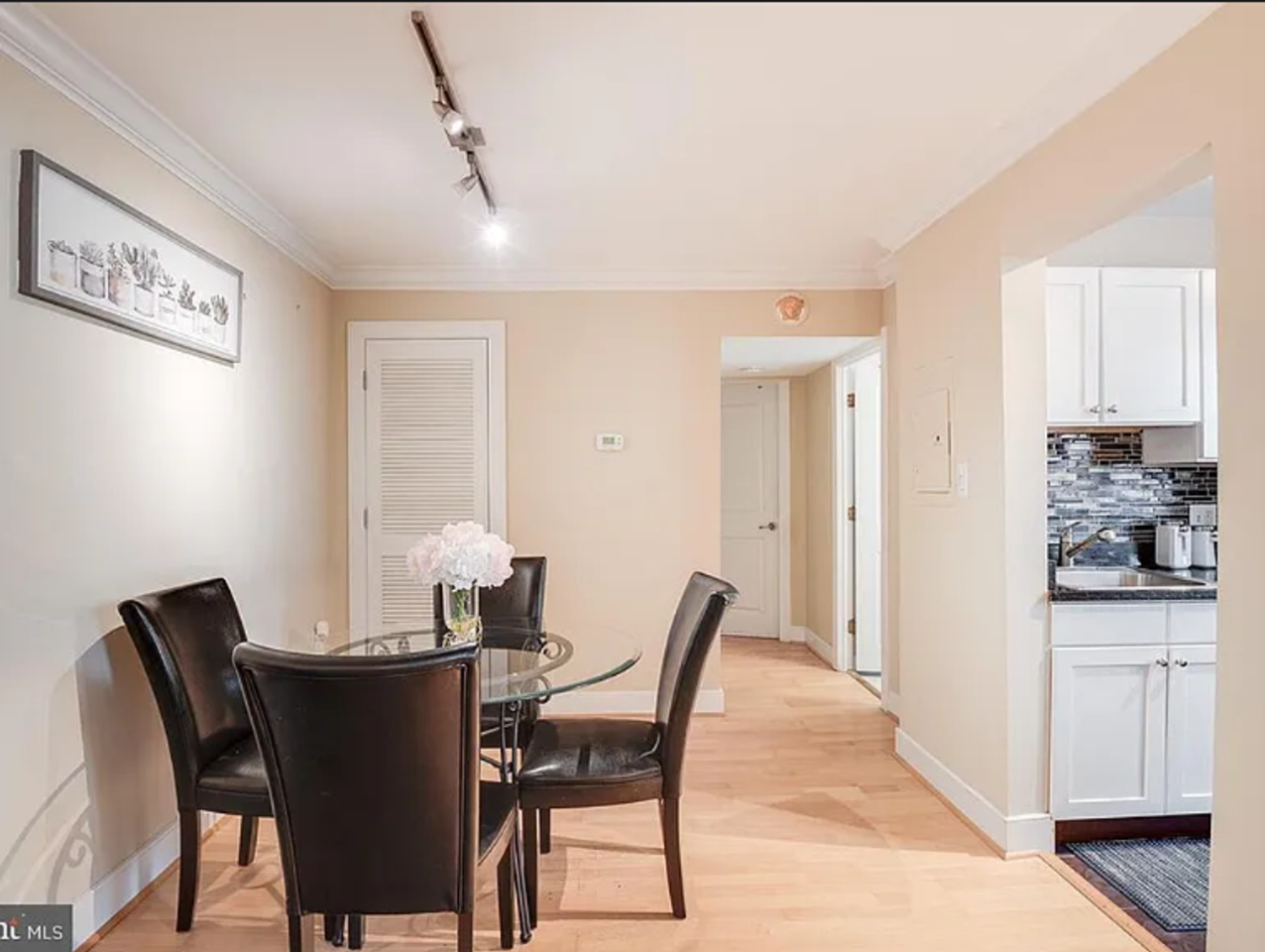 2841 Gainesville St Se #303 - Photo 4 of 25