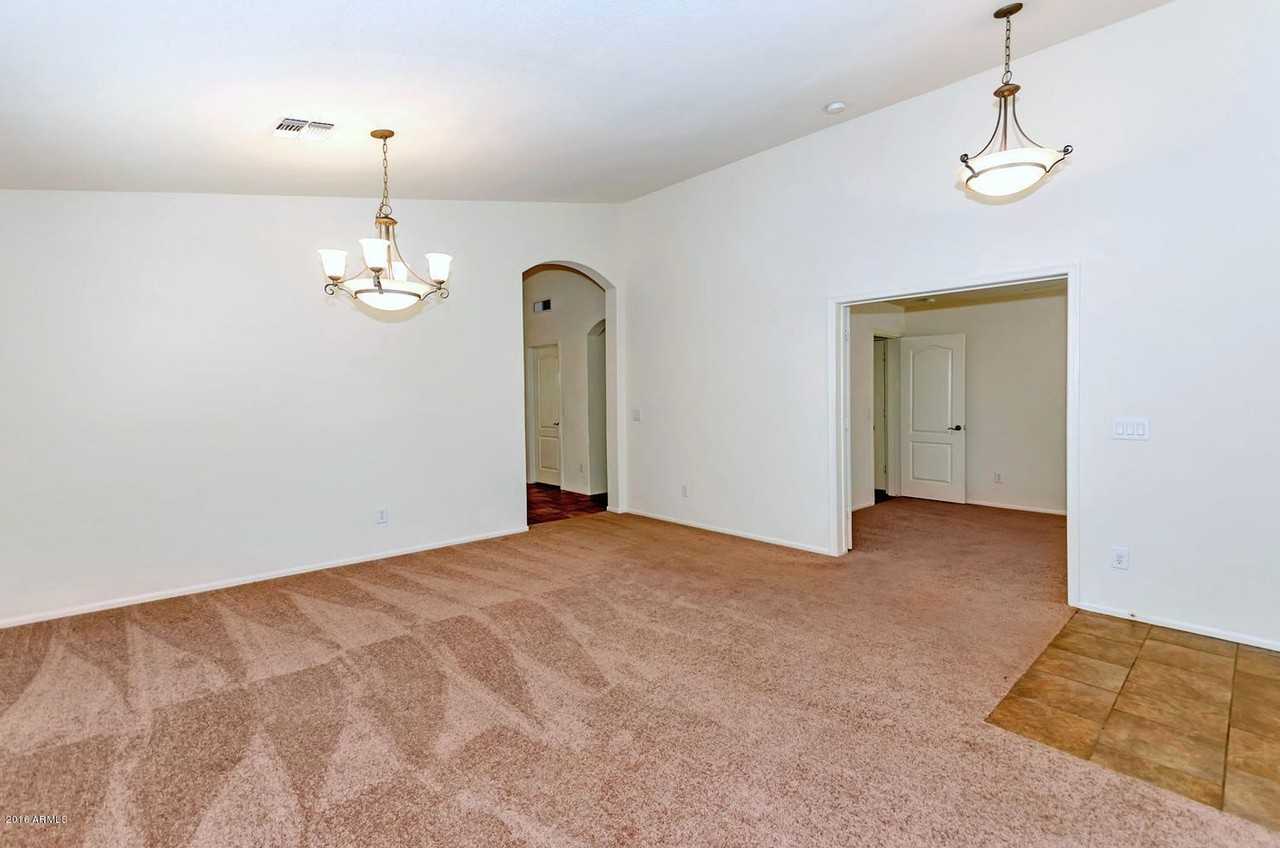 2250 W Roy Rogers Rd - Photo 4 of 26