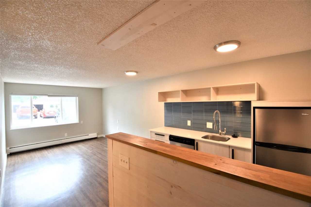 1707 22nd St - Photo 2 of 17