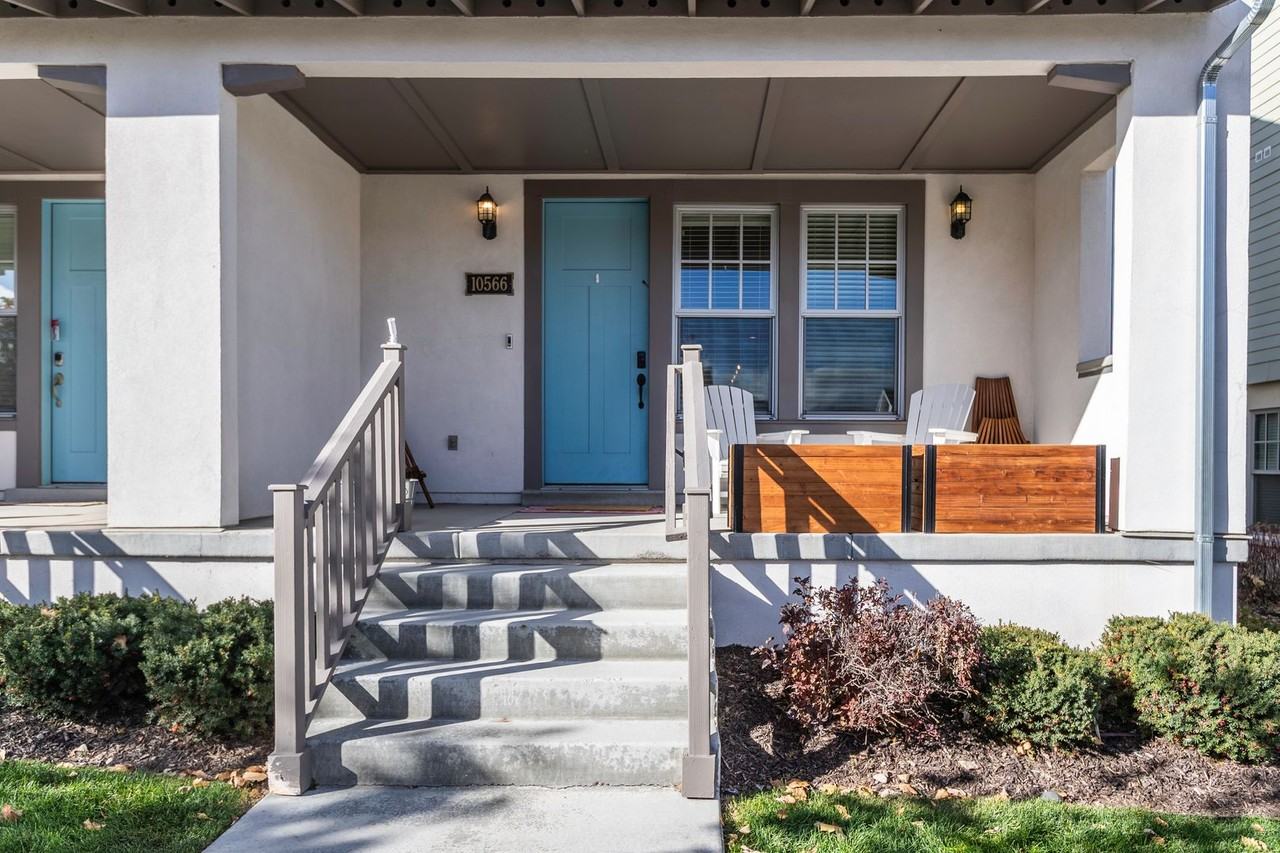 10566 S Oquirrh Lake Rd - Photo 4 of 20