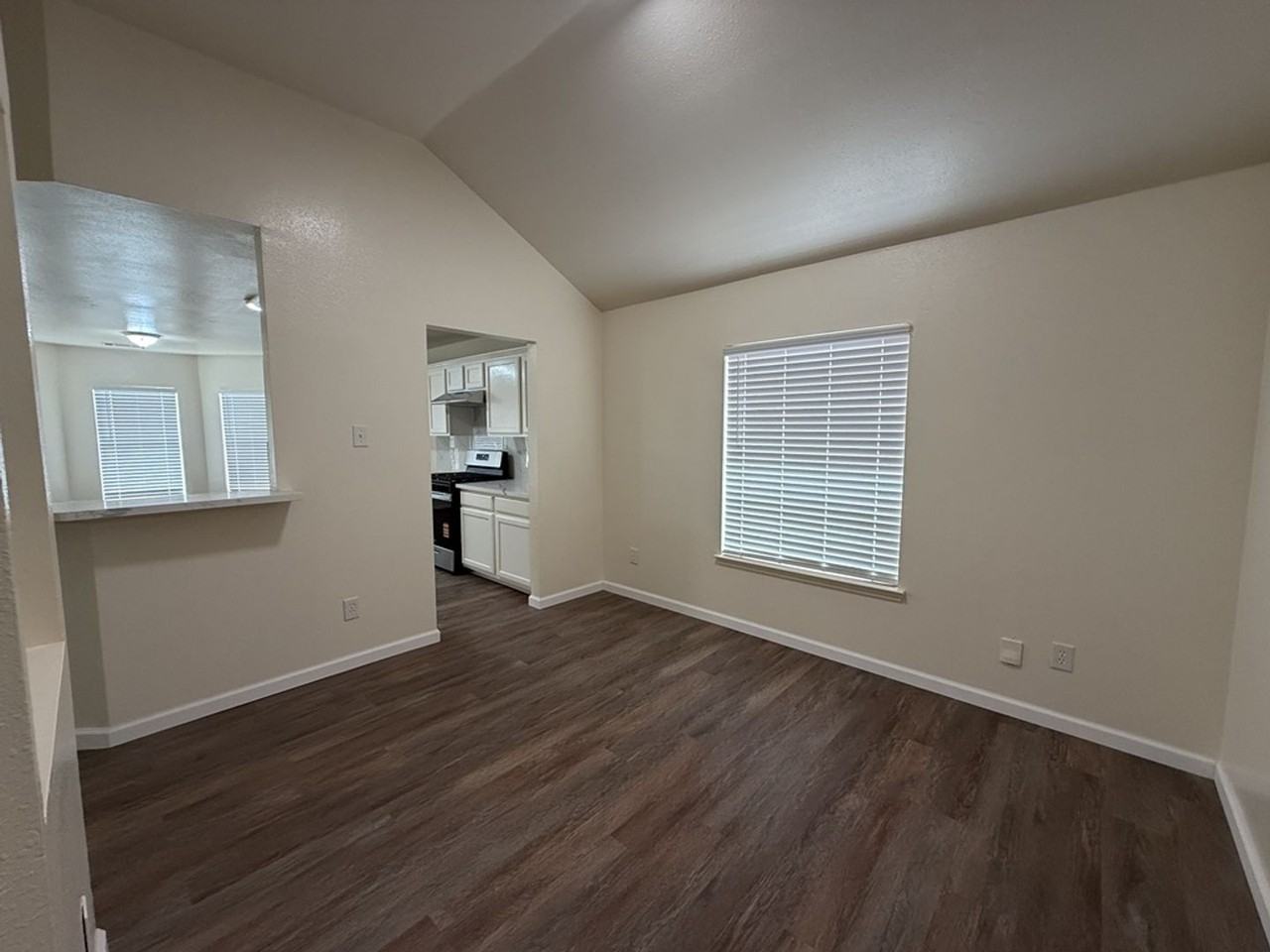 10514 Encino Pass Trl - Photo 7 of 26