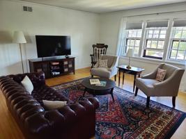 featured image of 2245 N Lake Dr