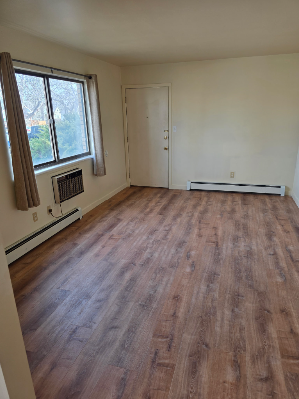 327 E Magnolia St #1A - Photo 6 of 9