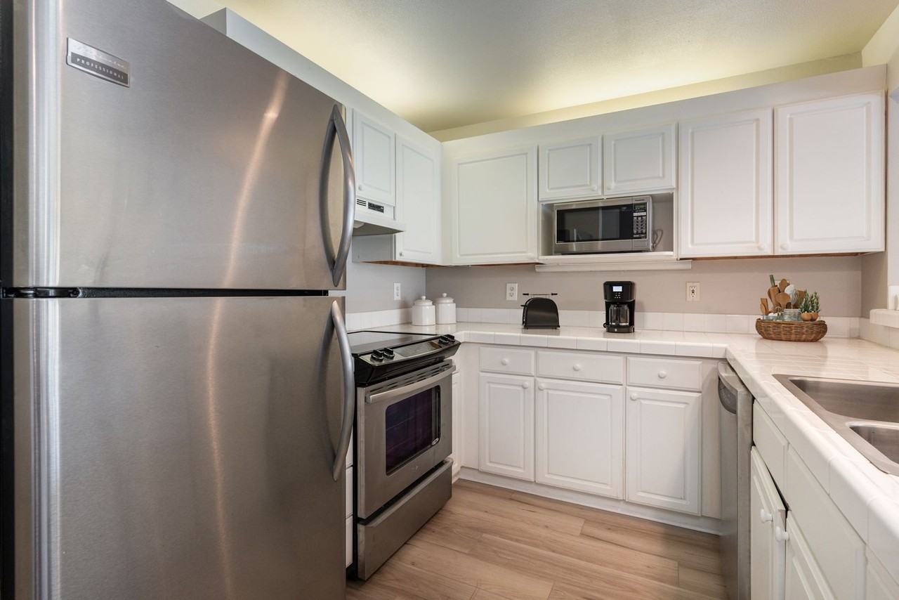 263 N Hayden Bay Dr - Photo 2 of 22