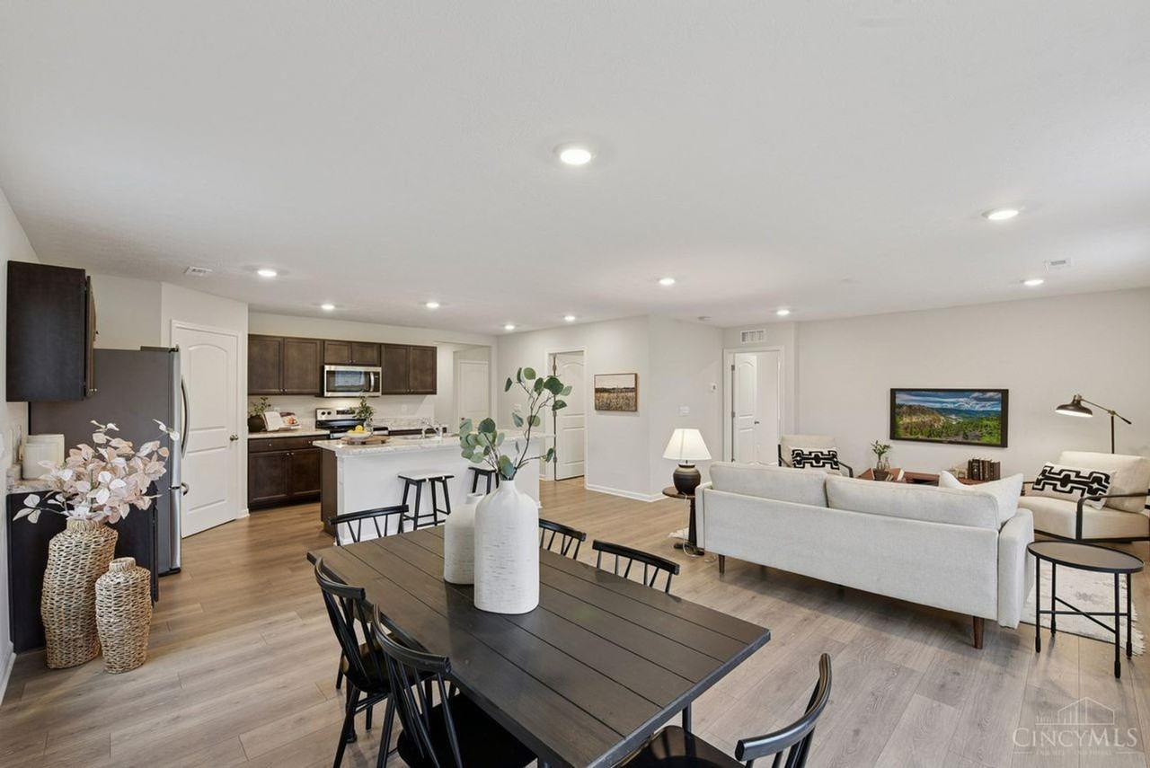 5001 Lakeview Dr - Photo 6 of 42