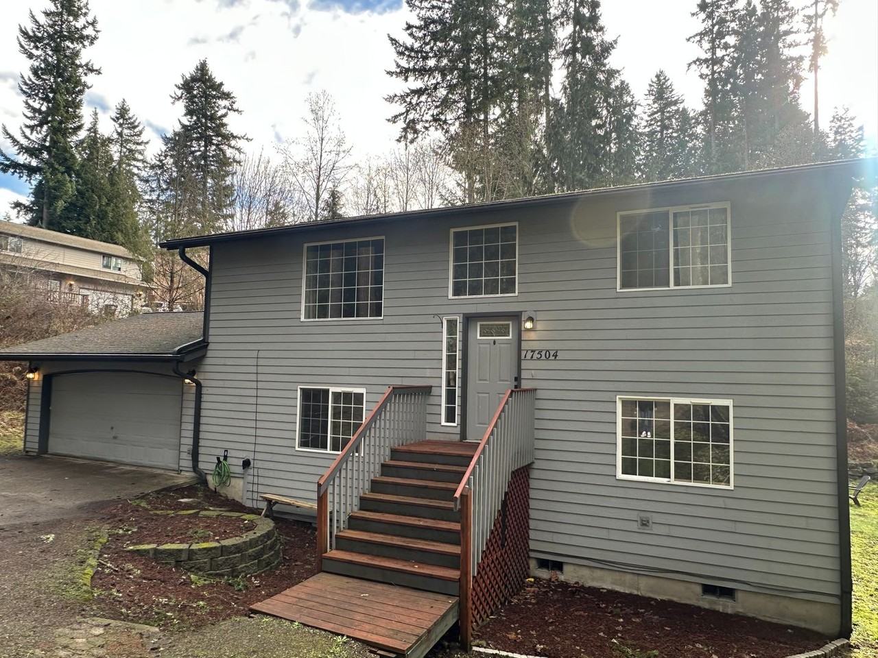 17504 Loop Ln Se - Photo 2 of 22