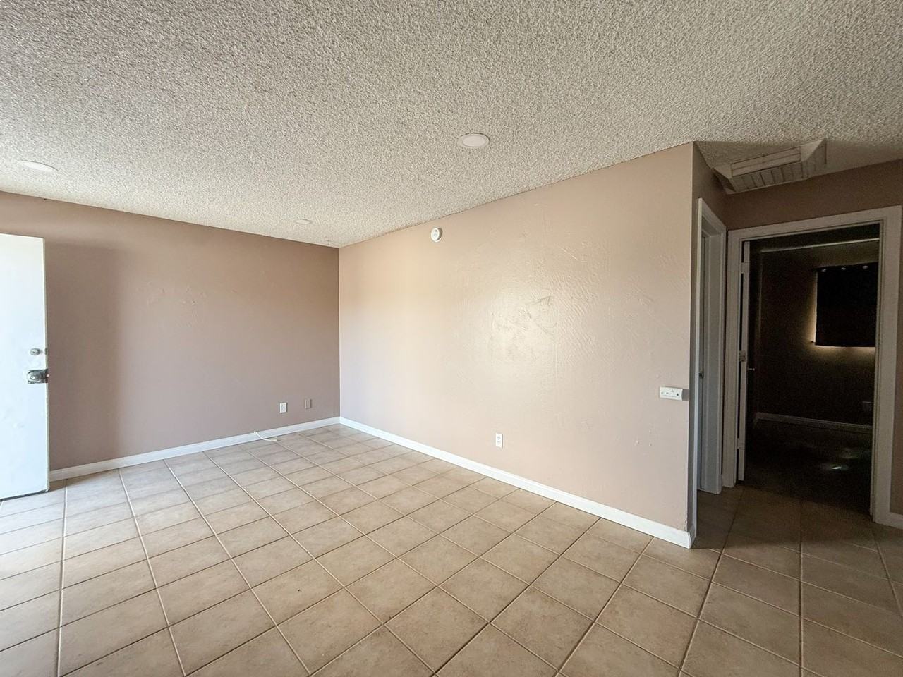 6389 El Dorado Ave - Photo 5 of 11