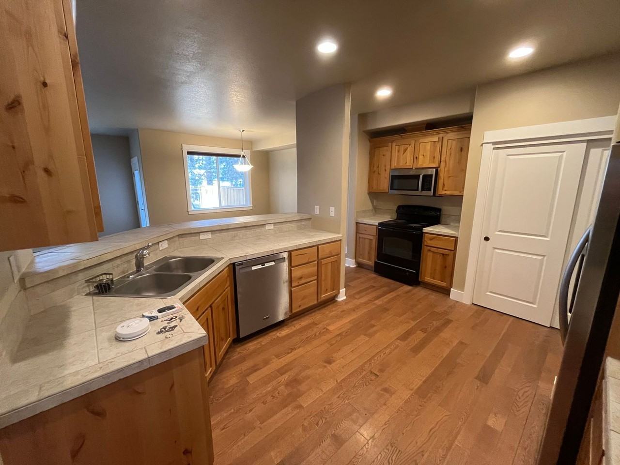 165 S Timber Pine Pl - Photo 3 of 20